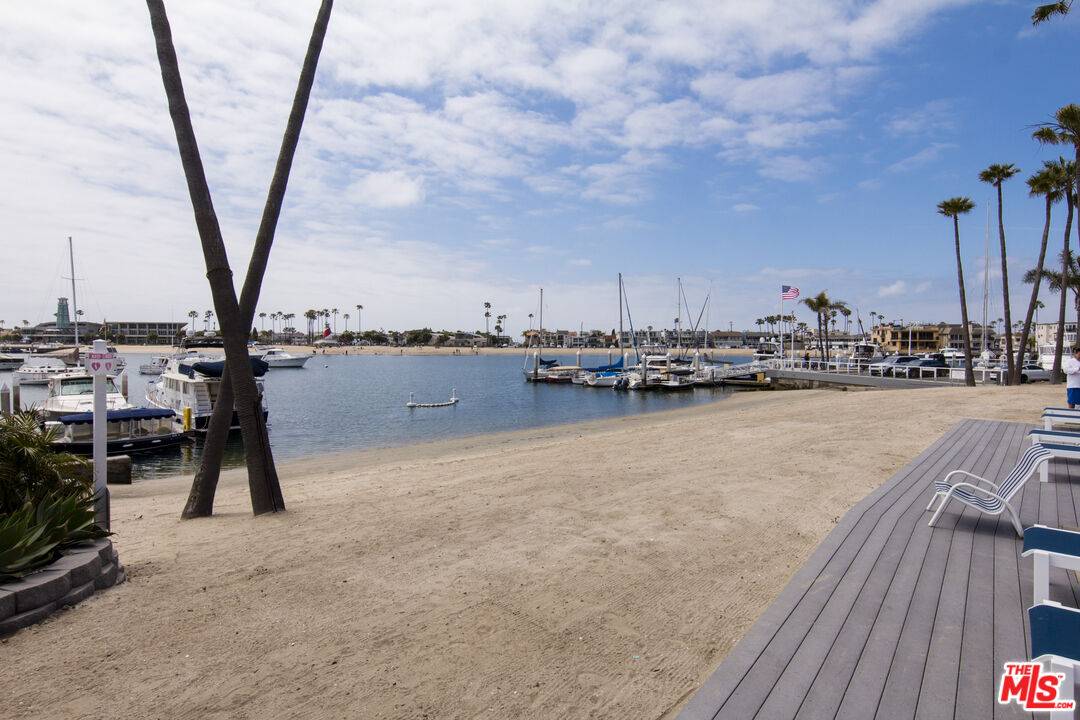 Newport Beach, CA 92663,58 Beach Dr