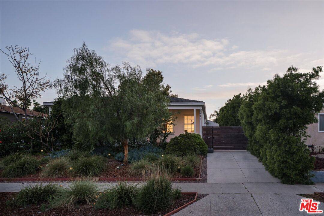 North Hollywood, CA 91601,5441 Cartwright Ave