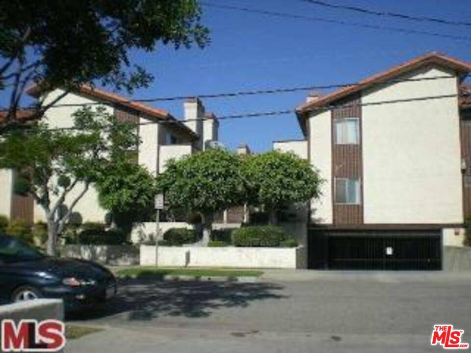 Gardena, CA 90249,1827 W 145th St #201