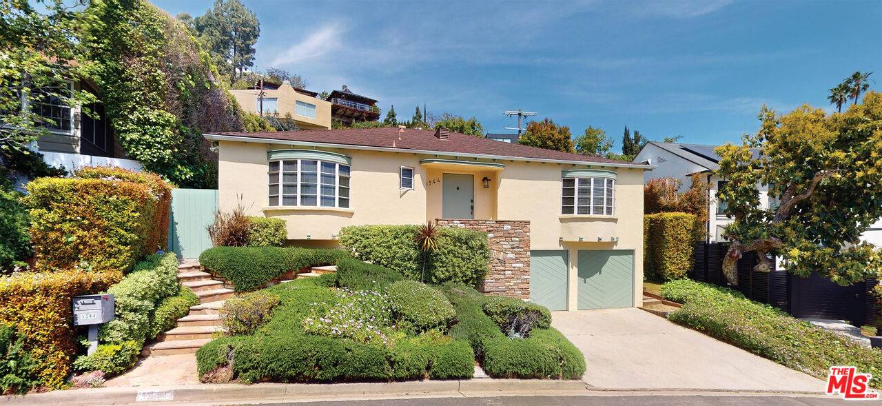 Los Angeles, CA 90069,1344 Londonderry Pl