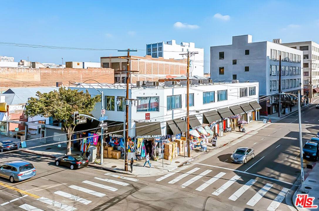 Los Angeles, CA 90015,1048 S Los Angeles St
