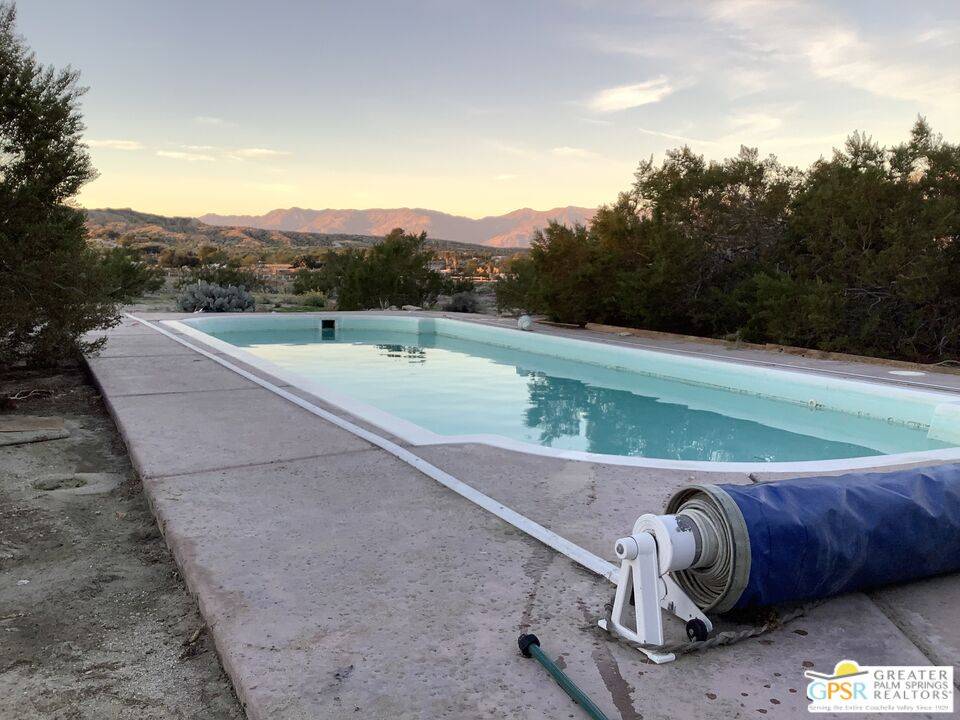 Desert Hot Springs, CA 92241,22475 Longvue Rd