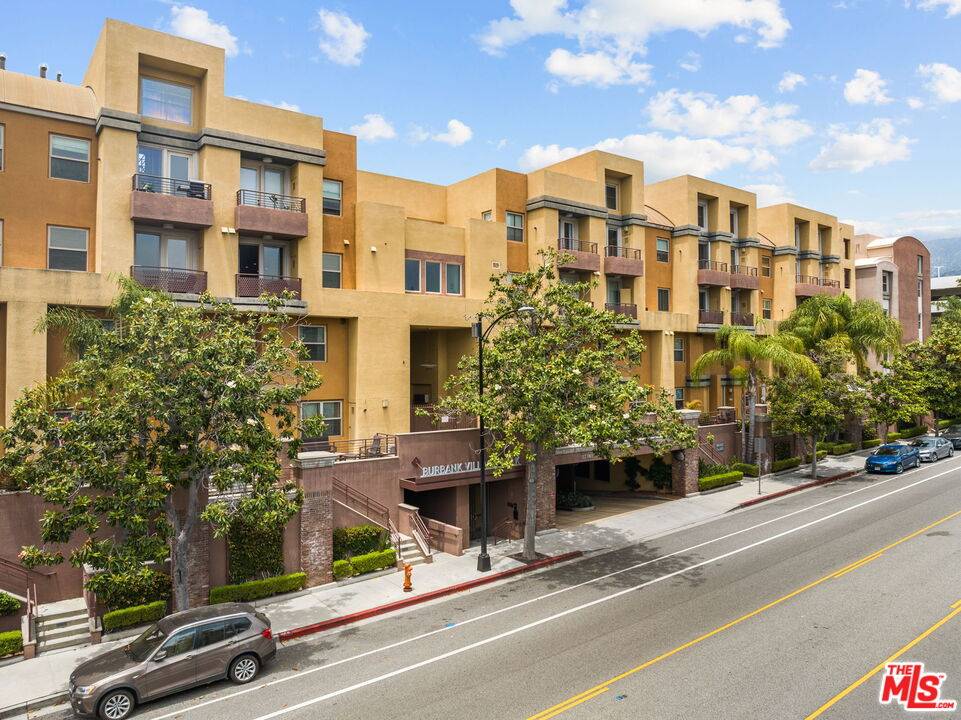 Burbank, CA 91502,201 E Angeleno Ave #113