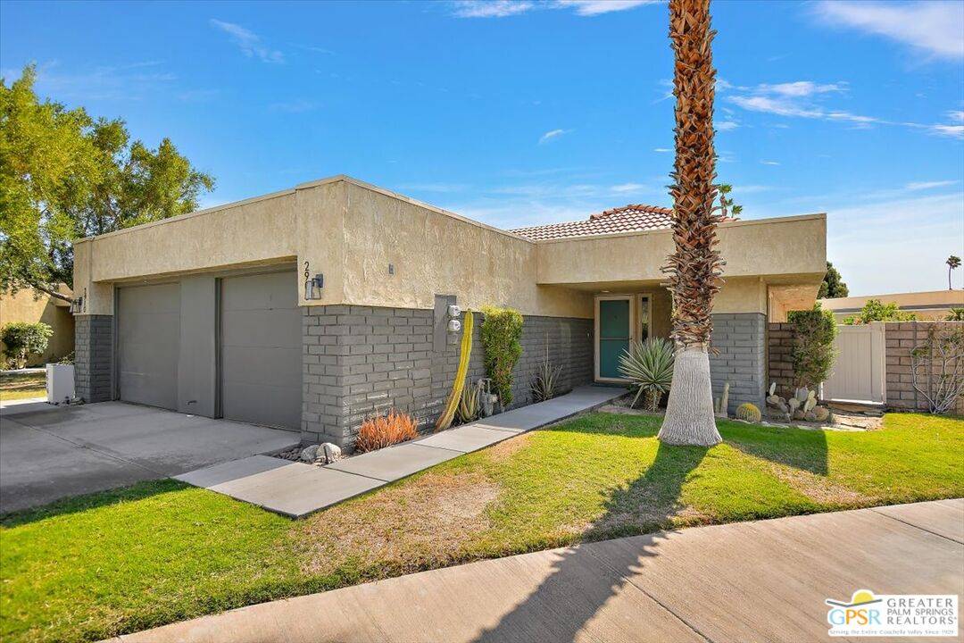 Palm Springs, CA 92262,2900 Sunflower Cir #W.