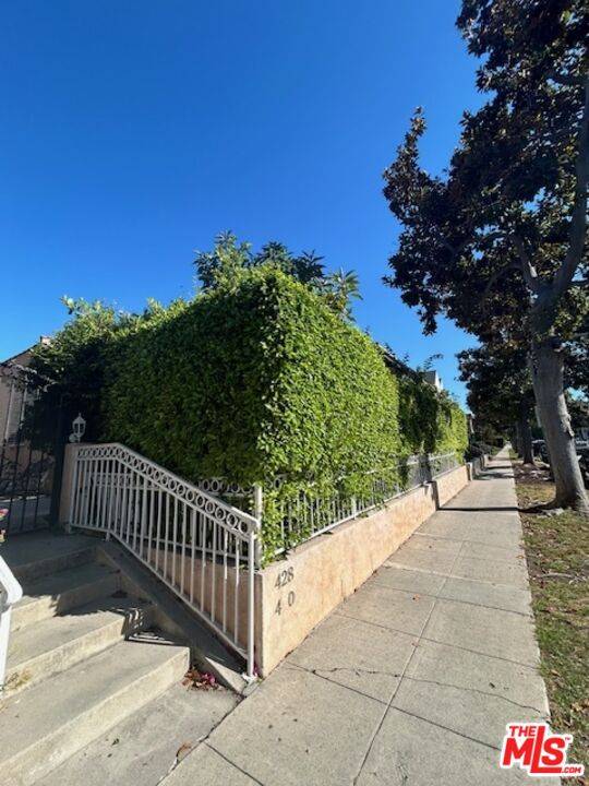 Beverly Hills, CA 90211,428 S DOHENY DR #4281/2