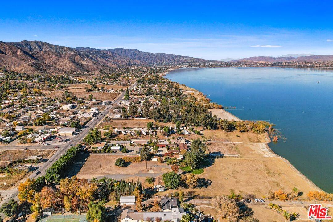 Lake Elsinore, CA 92530,17704 Grand Ave