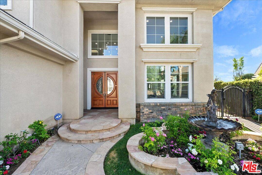 Porter Ranch, CA 91326,20452 Via Cellini