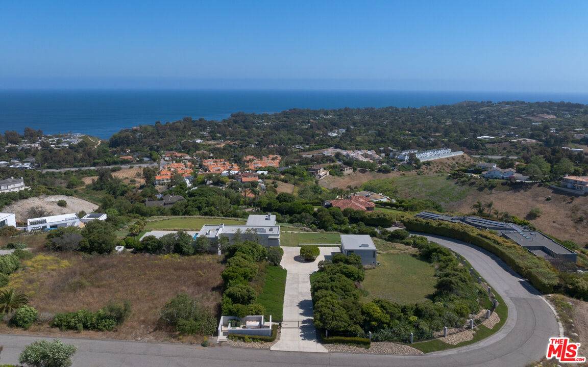 Malibu, CA 90265,6220 Zumirez Dr