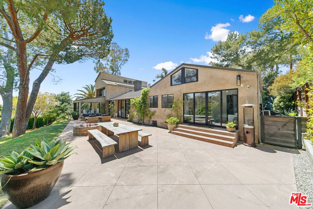 Malibu, CA 90265,6424 Sycamore Meadows Dr
