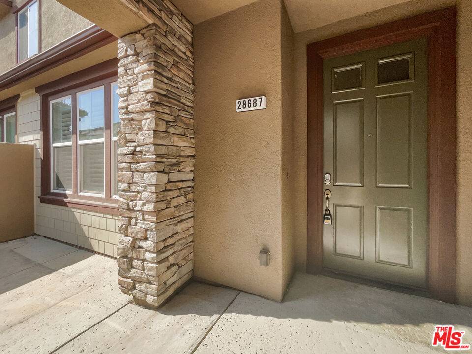 Valencia, CA 91354,28687 Pietro Dr