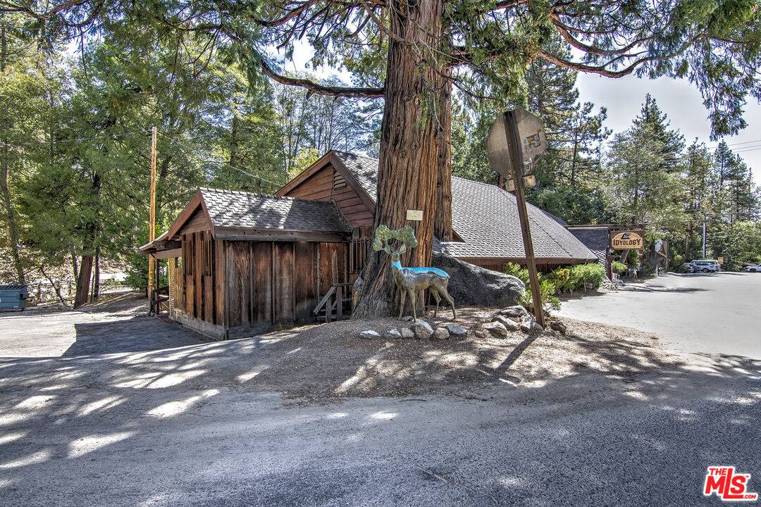 Idyllwild, CA 92549,54905 N Circle Dr