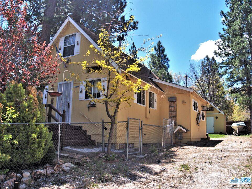 Big Bear Lake, CA 92315,40235 Guinan Ln