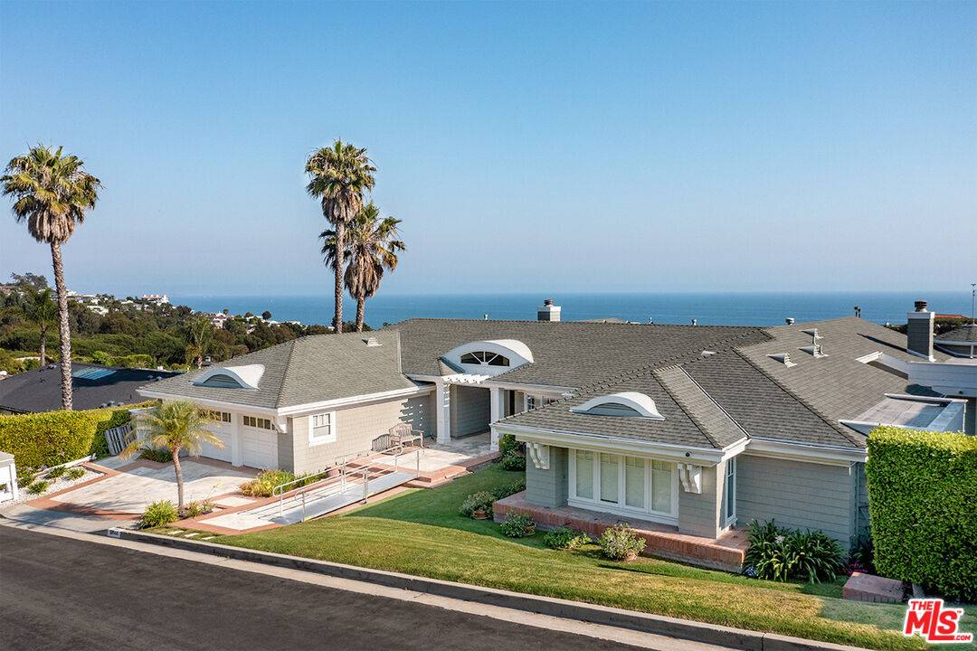 Pacific Palisades, CA 90272,18044 Sandy Cape Dr