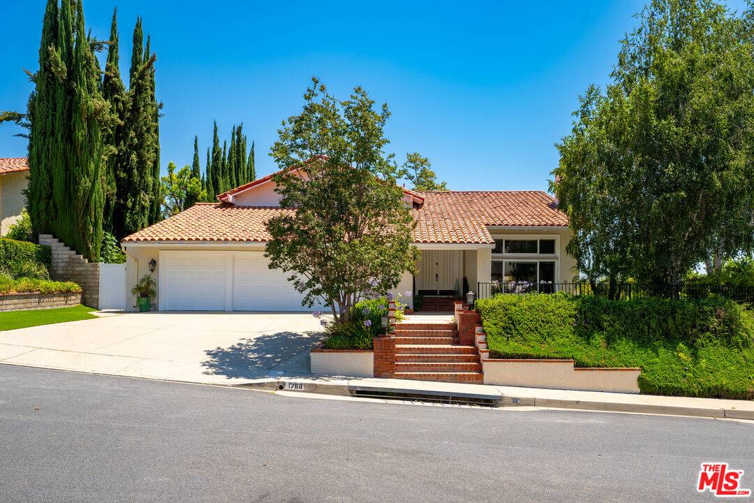 Westlake Village, CA 91361,1766 Bowcliff Ter