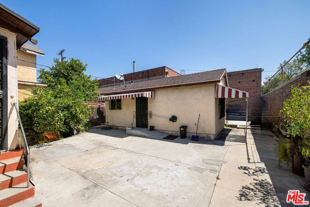 Los Angeles, CA 90042,125 S Avenue 60