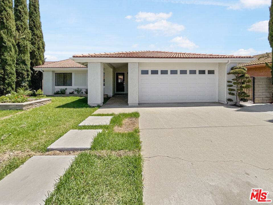 Covina, CA 91723,734 S Oak Tree Dr