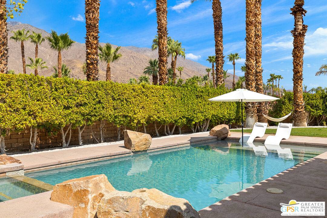 Palm Springs, CA 92264,905 E Azalea Cir