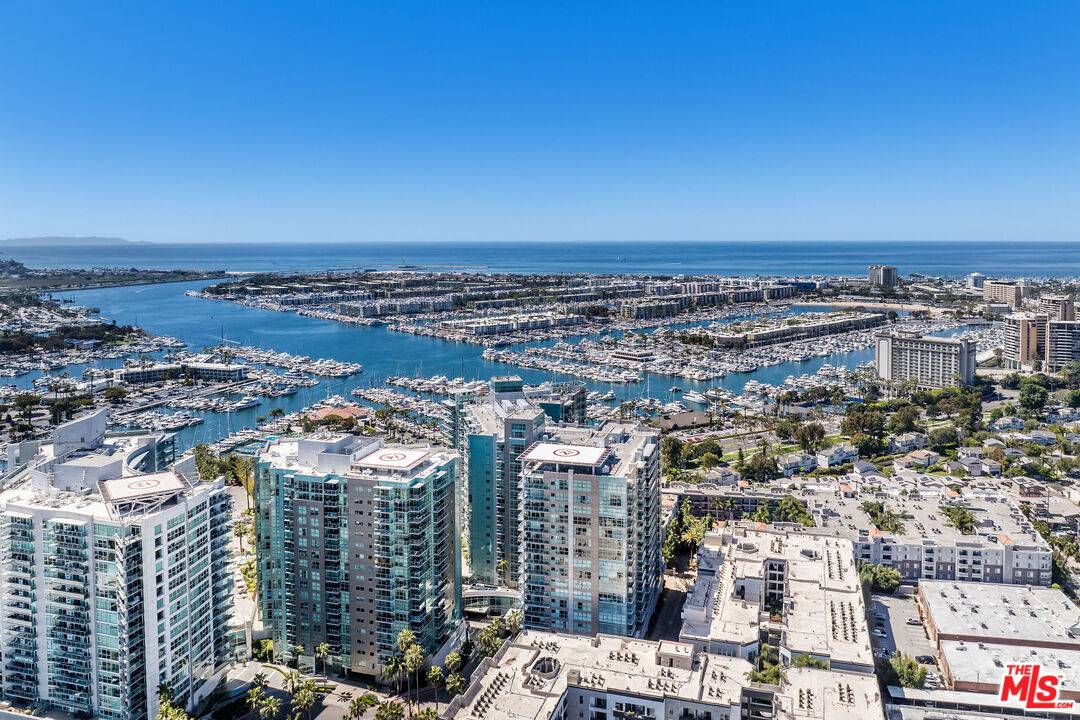 Marina Del Rey, CA 90292,13700 MARINA POINTE DR #1616