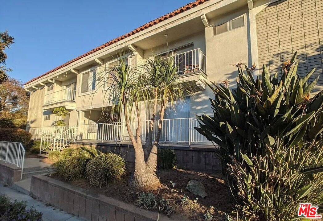 Santa Monica, CA 90405,440 Raymond Ave #9