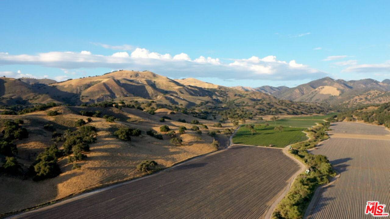 Los Olivos, CA 93441,10550 Foxen Canyon Rd