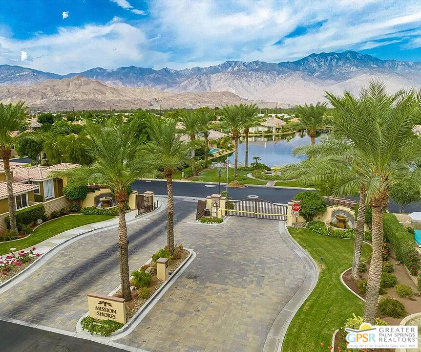 Rancho Mirage, CA 92270,10 Shoreline Dr