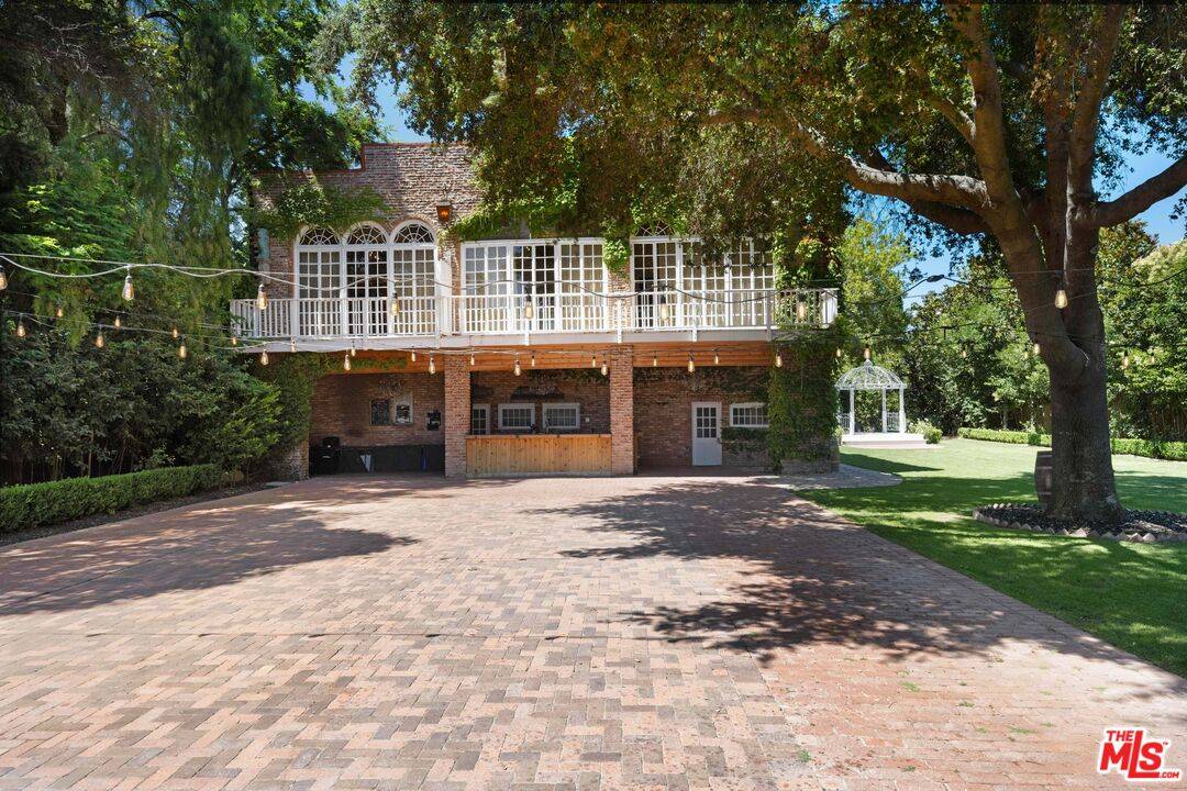 Los Alamos, CA 93440,362 Bell St