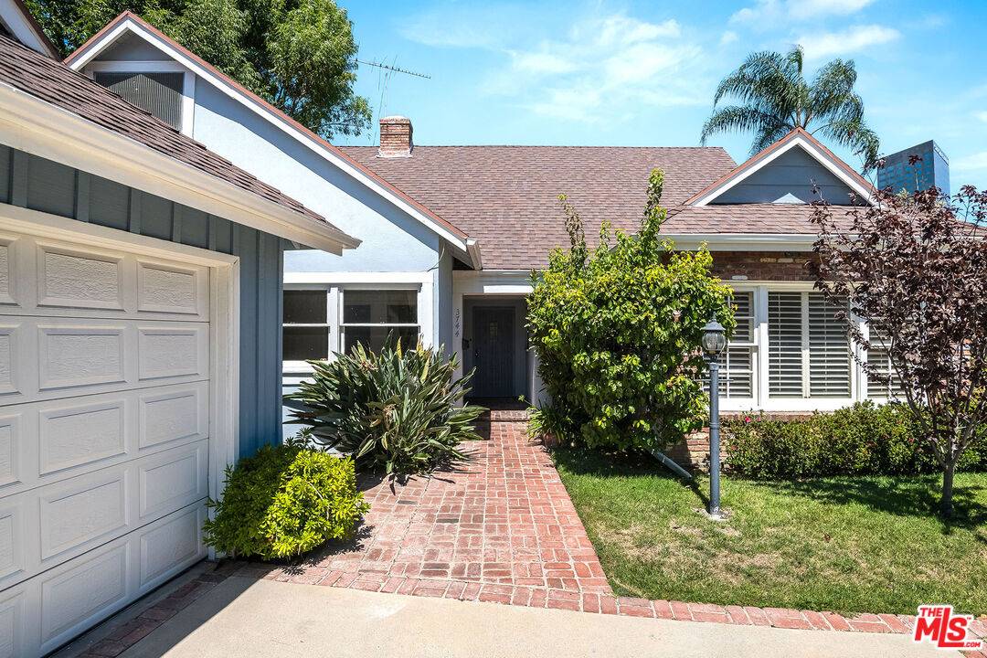 Studio City, CA 91604,3744 Vineland Ave