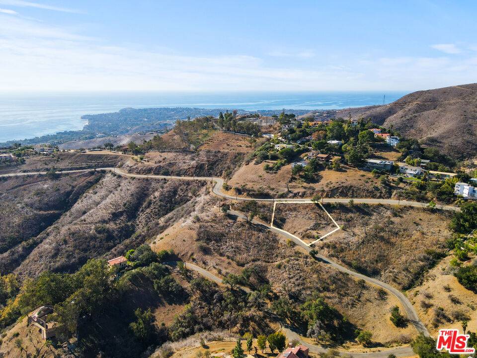 Malibu, CA 90265,DR