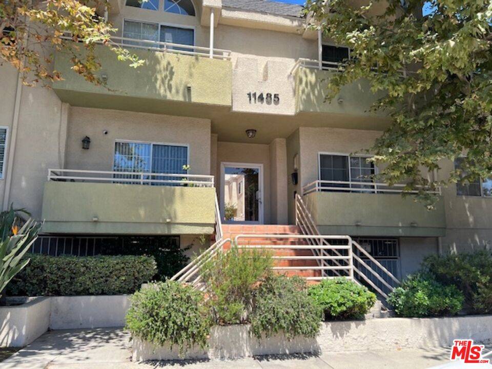 Studio City, CA 91602,11485 Moorpark St #8