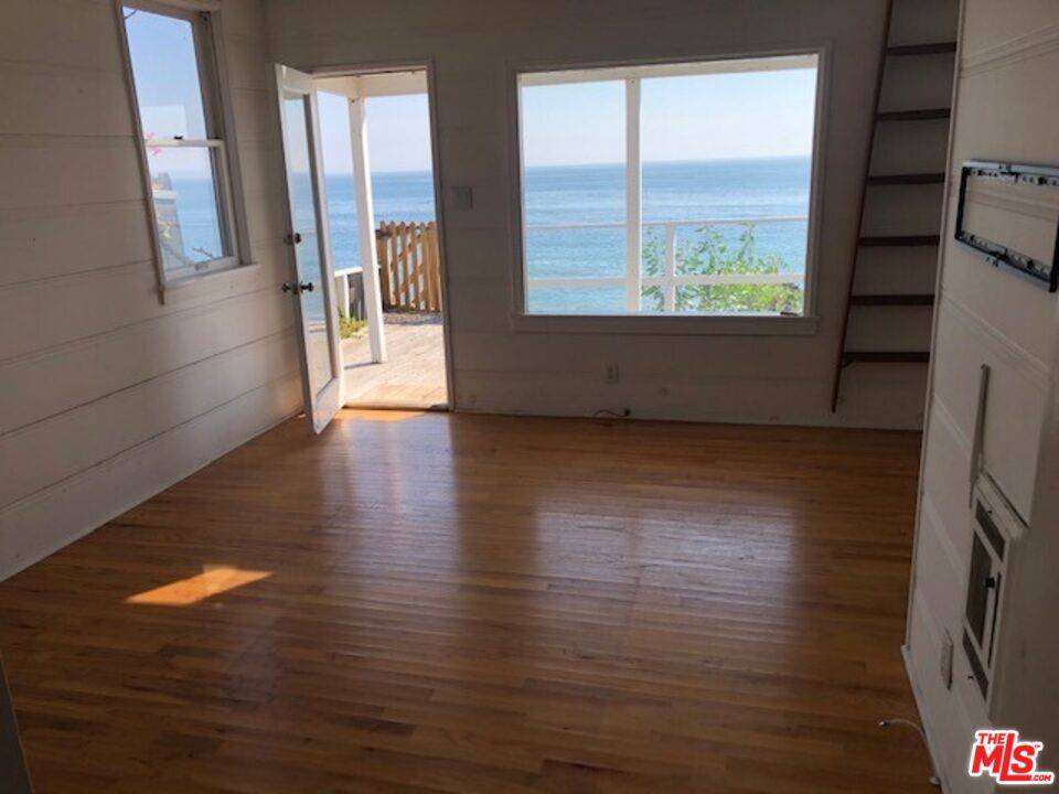 Malibu, CA 90265,20202 Pacific Coast Hwy #5