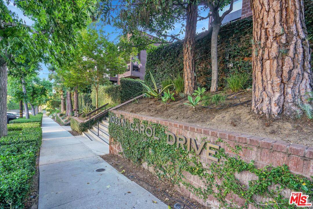 West Hollywood, CA 90069,1033 Carol Dr #102