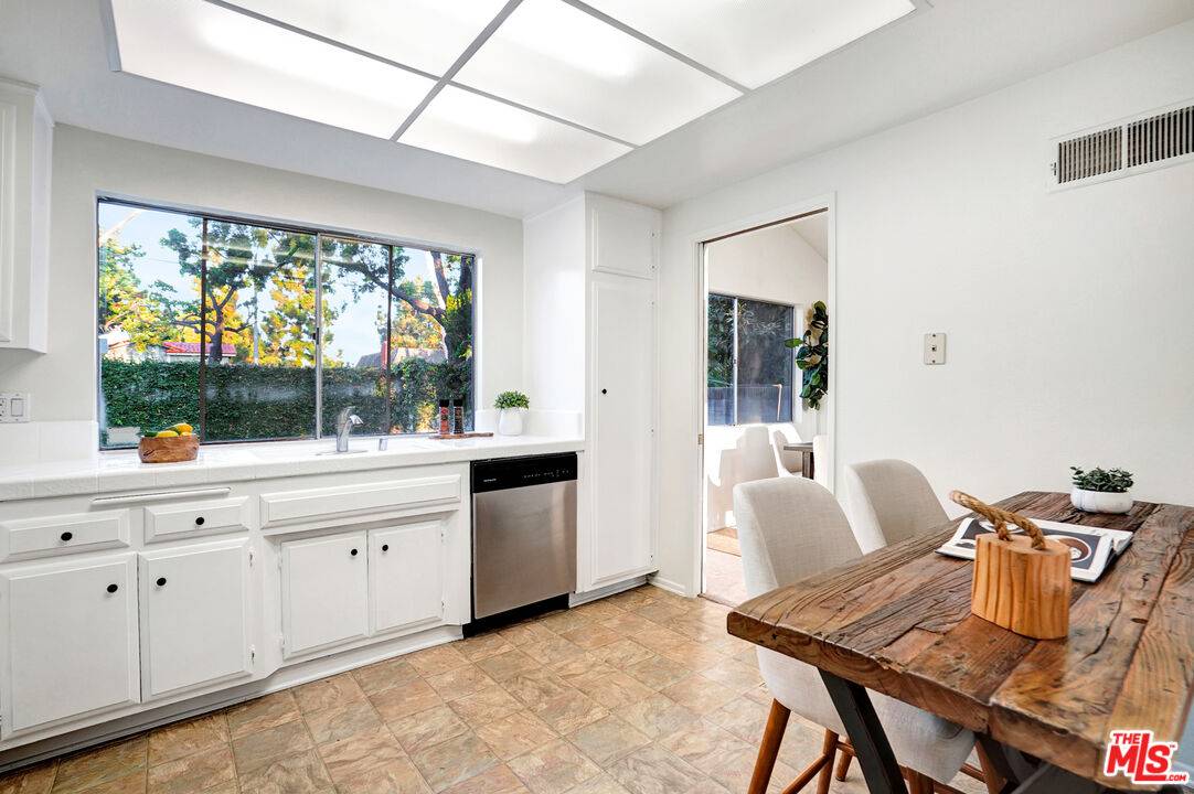 Cerritos, CA 90703,19722 Nicholas Ave