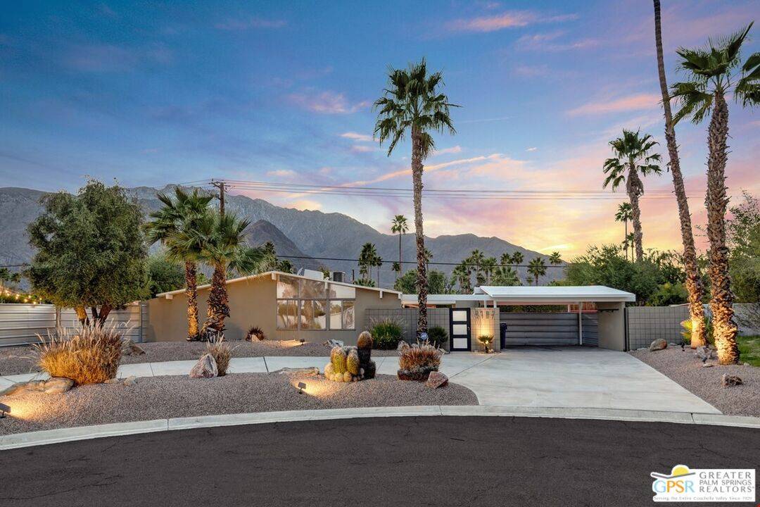 Palm Springs, CA 92262,2187 N Berne Dr