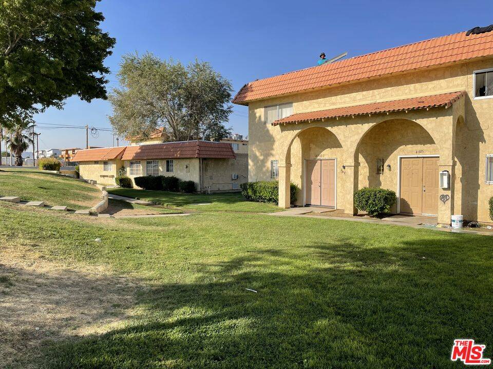 Lancaster, CA 93535,43645 Stanridge Ave