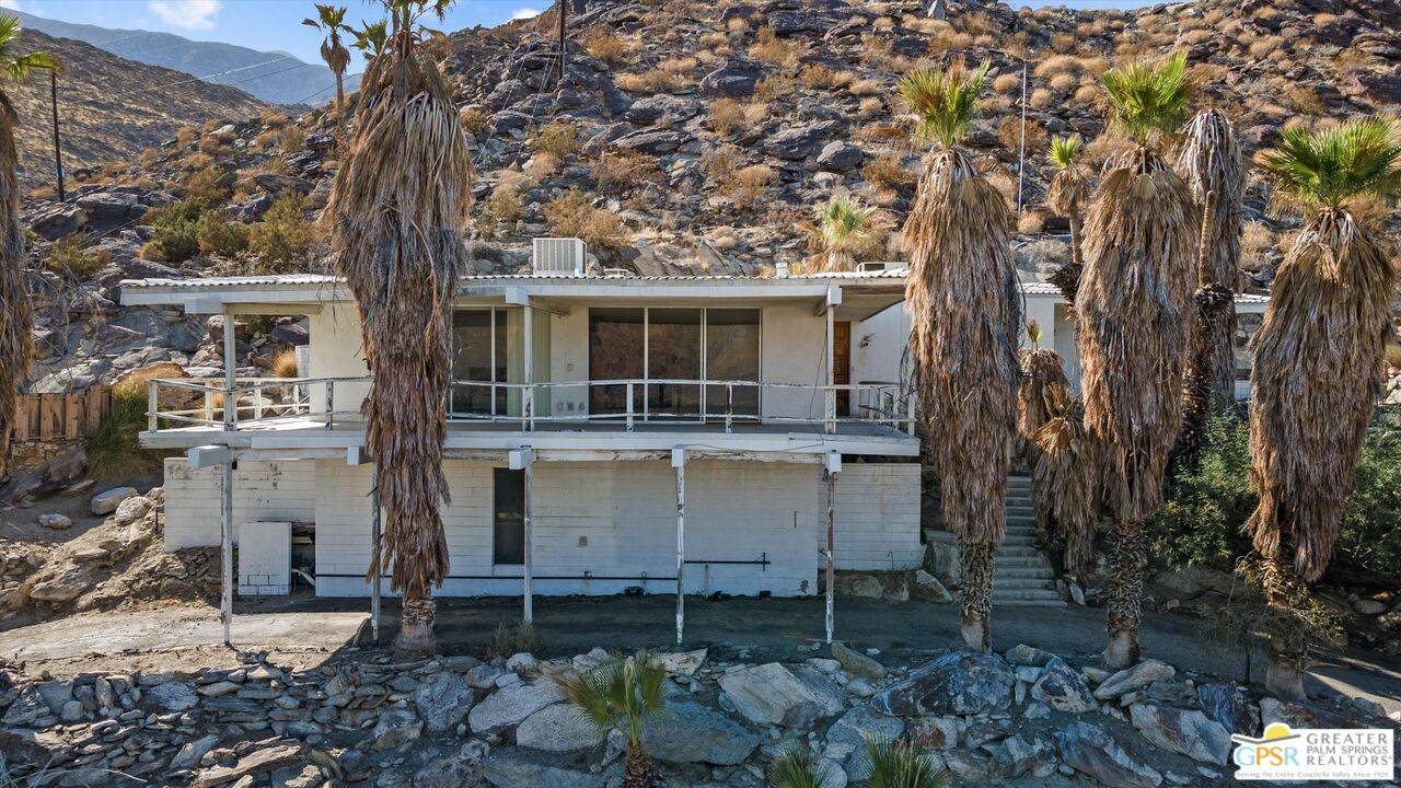 Palm Springs, CA 92264,2425 Cahuilla Hills Dr