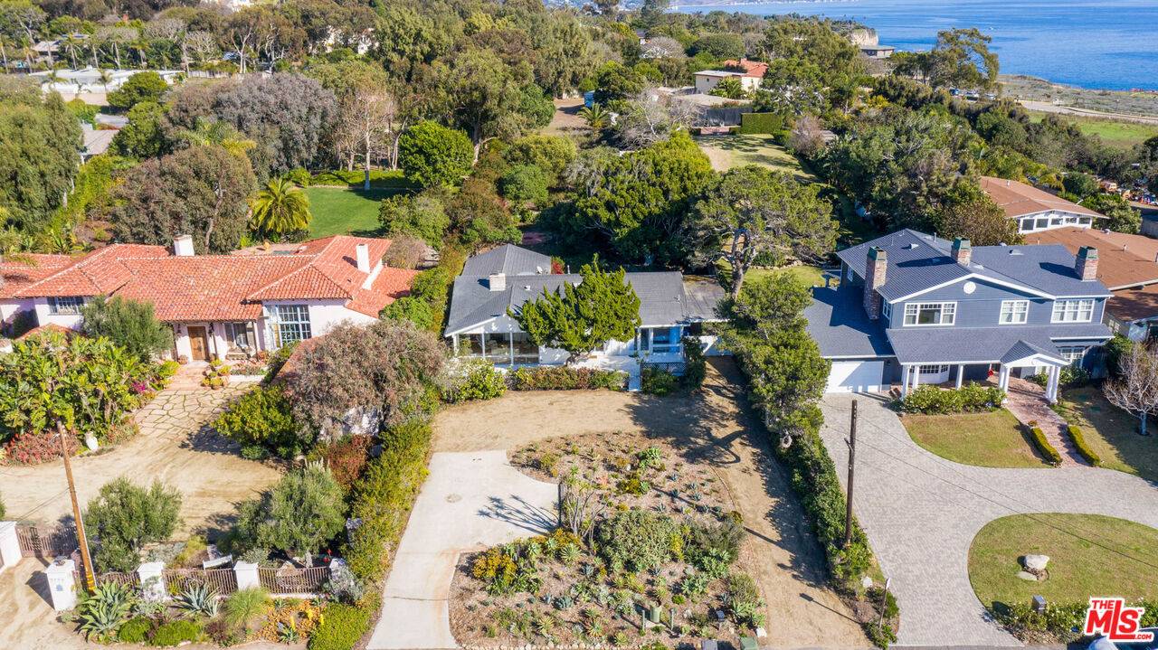 Malibu, CA 90265,7352 Birdview Ave