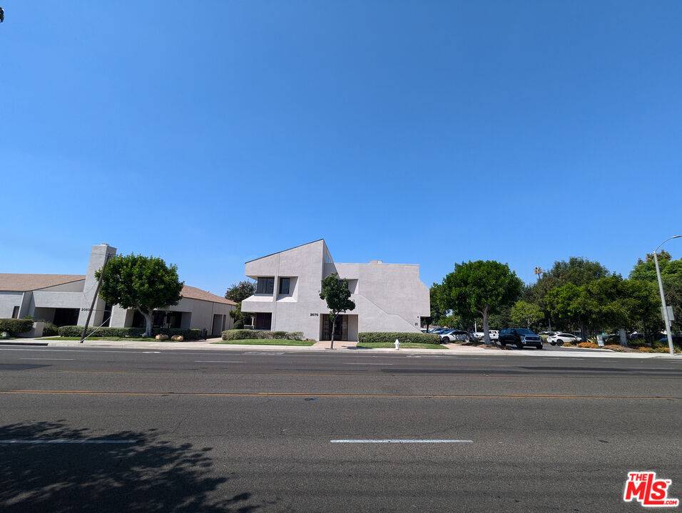 Santa Ana, CA 92705,2070 N Tustin Ave