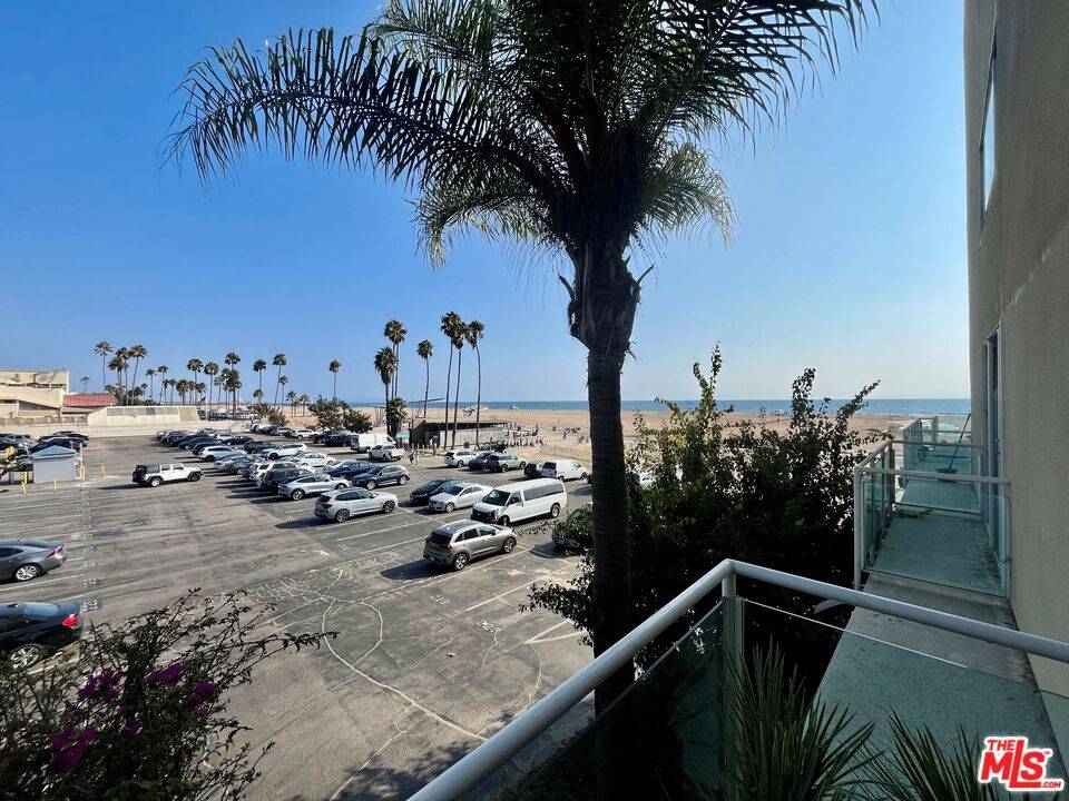 Santa Monica, CA 90402,723 Palisades Beach Rd #103