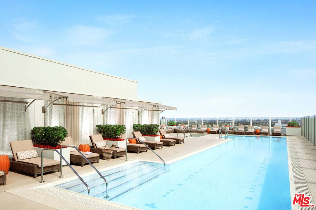 Santa Monica, CA 90401,1221 W OCEAN AVE #1104