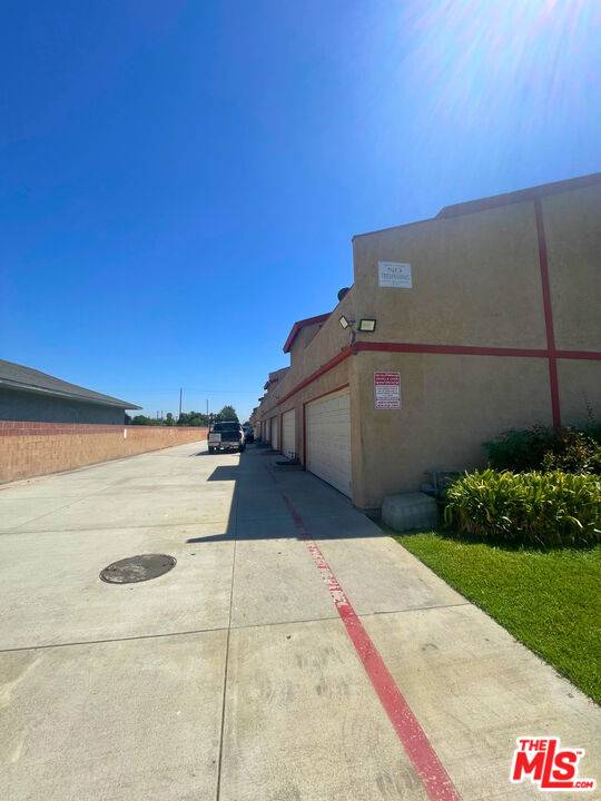 Baldwin Park, CA 91706,3160 Vineland Ave #10