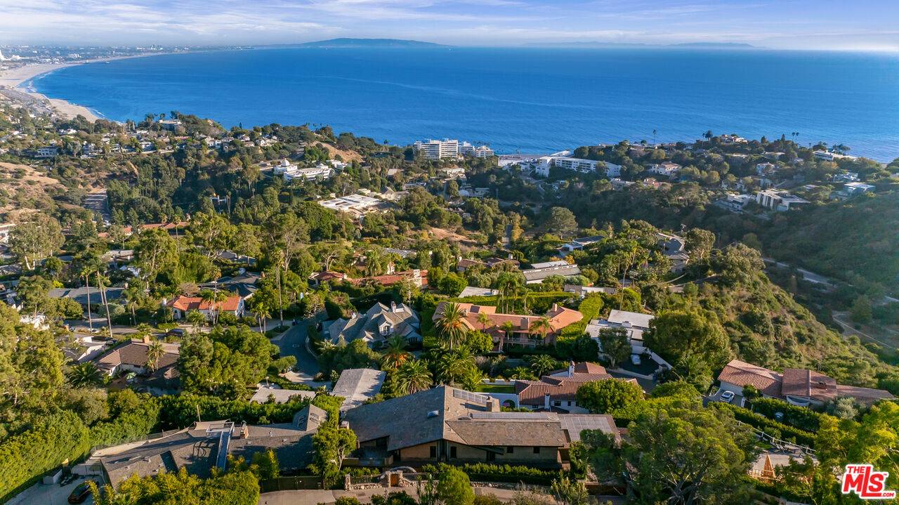 Pacific Palisades, CA 90272,620 Resolano Dr