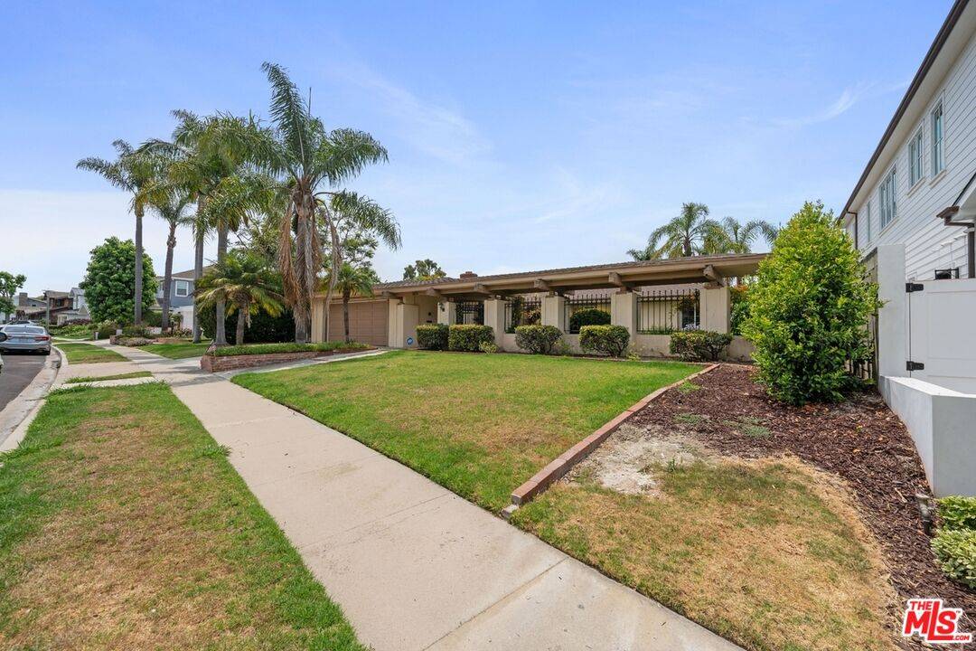 Newport Beach, CA 92660,1453 Galaxy Dr