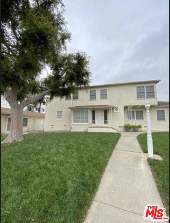 Los Angeles, CA 90045,5422 Alvern Cir