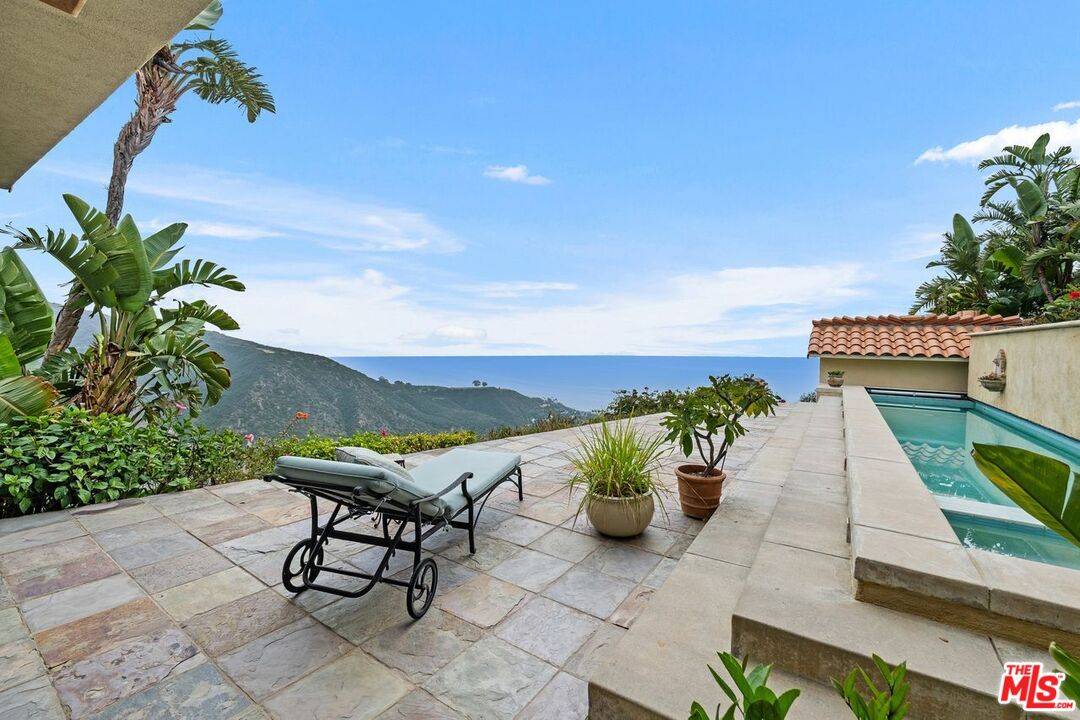 Malibu, CA 90265,21740 Azurelee Dr