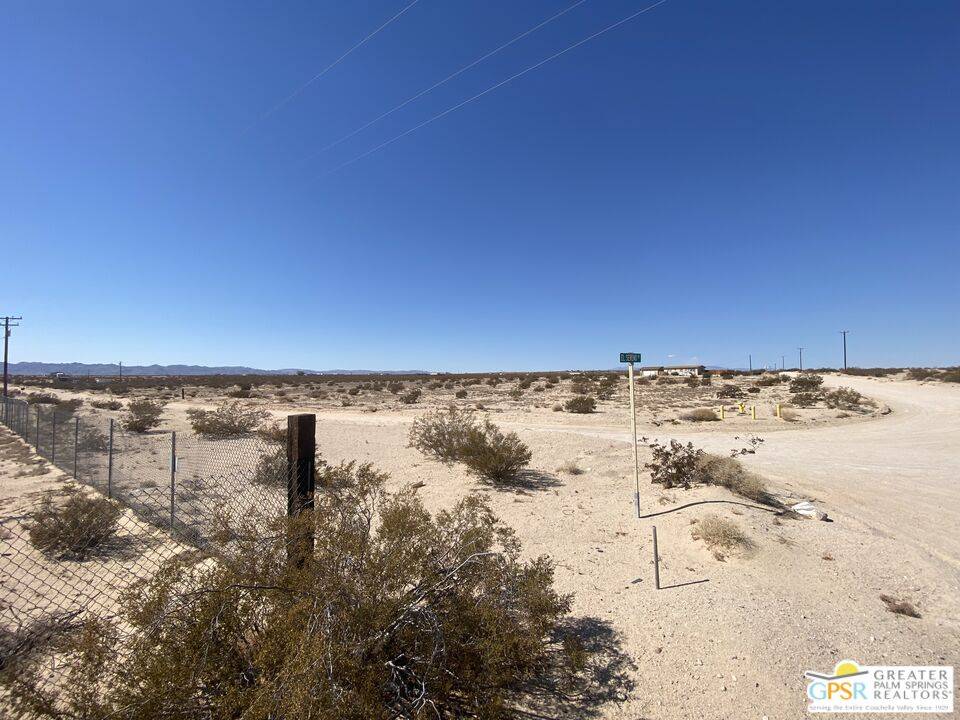 Twentynine Palms, CA 92277,0 Anaheim Rd #Lot 07