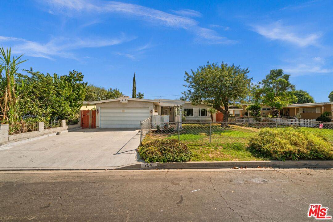 La Puente, CA 91746,754 Le Borgne Ave