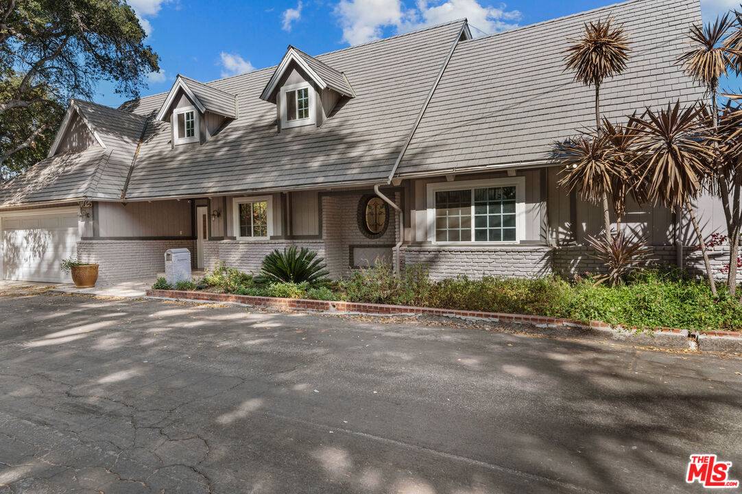 Studio City, CA 91604,4025 Sunswept Dr