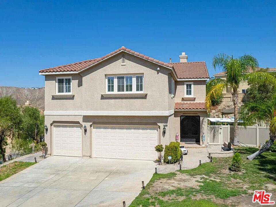 Canyon Country, CA 91387,17195 Summit Hills Dr