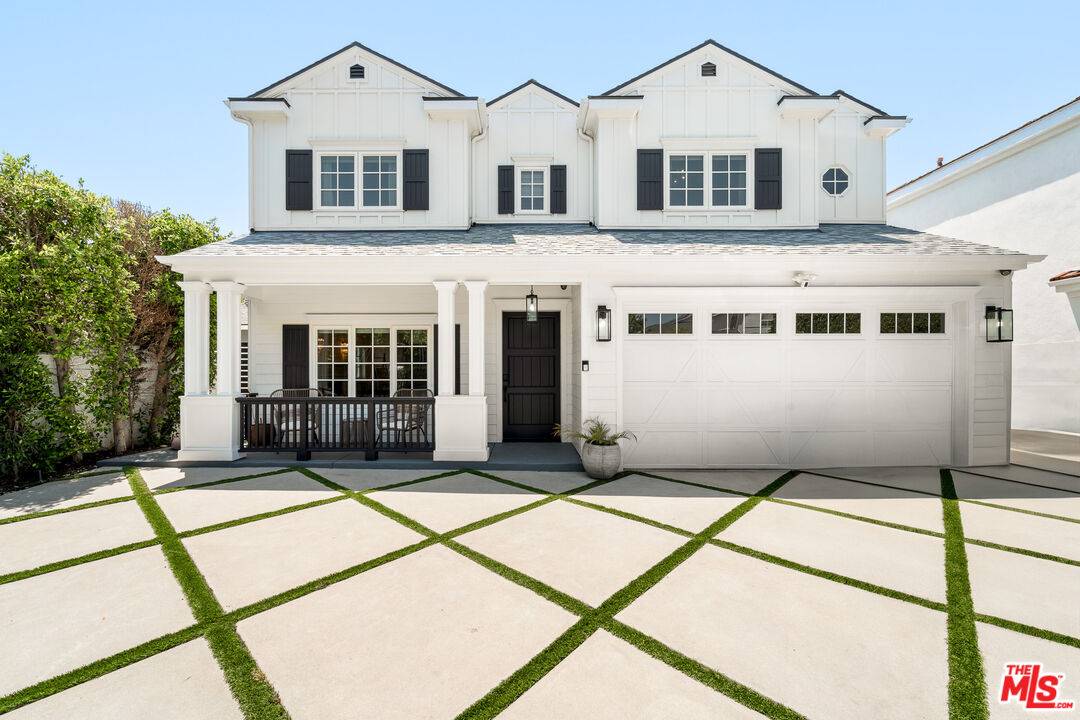 Sherman Oaks, CA 91423,4469 Stern Ave