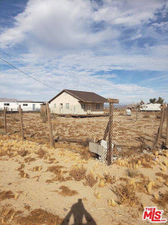 Lucerne Valley, CA 92356,14196 Fairlane Rd